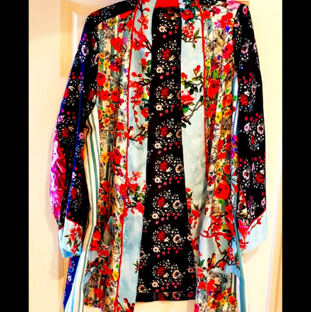 Johnny Was 100% Washable Silk Kimono/Robe, M